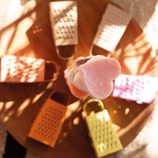 Mini grattugia con cubetto profumato