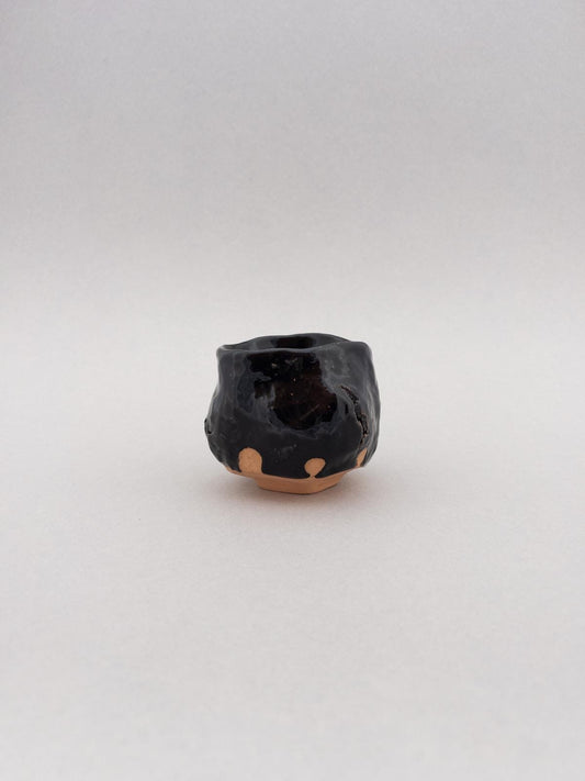 Artist: Nello Pierangeli: Tazza nera dita